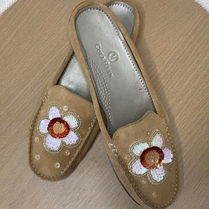 Cole Haan Tan Suede Slides Mules size 6